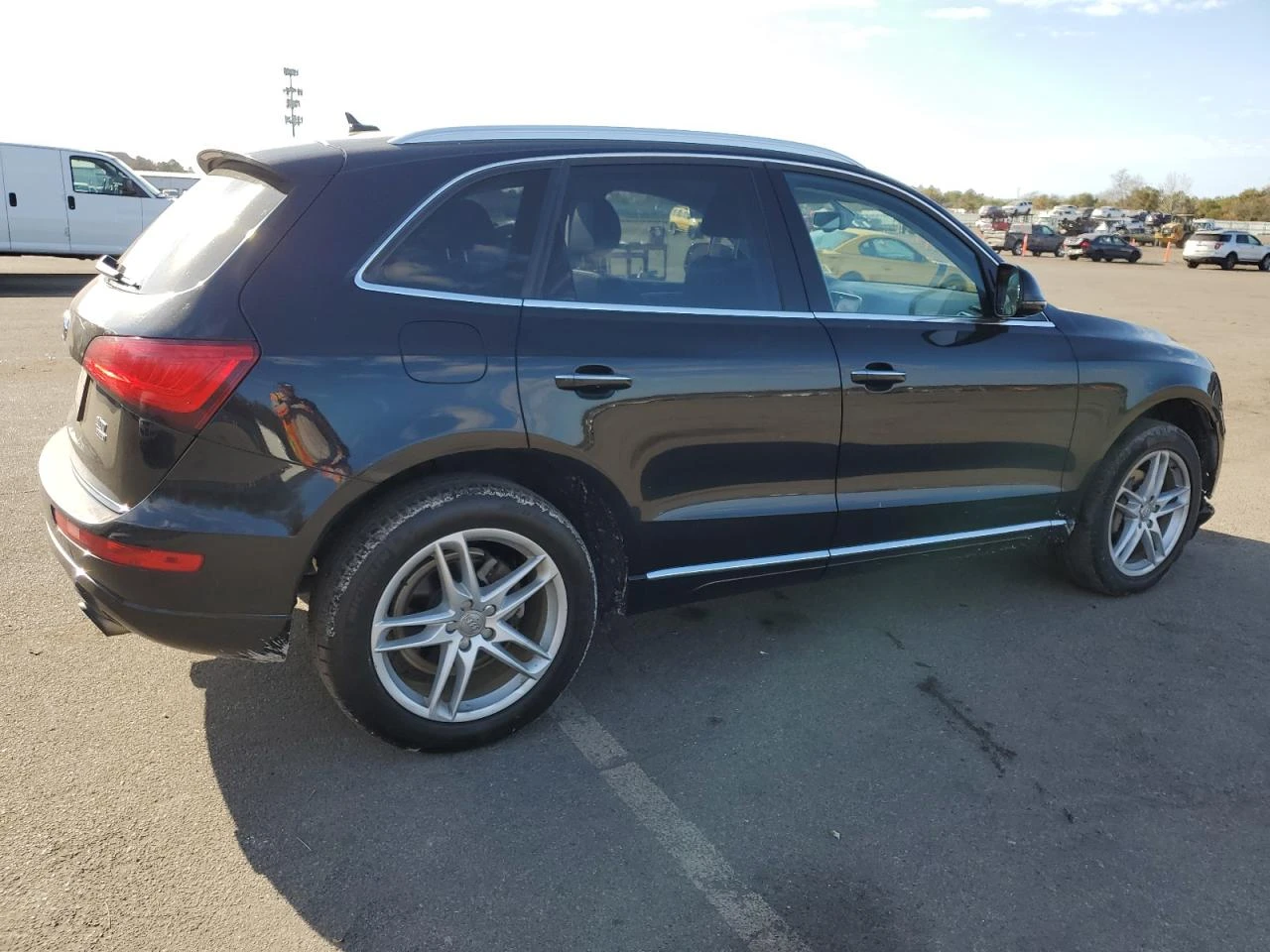 Audi Q5 PREMIUM PLUS 2.0T - изображение 4