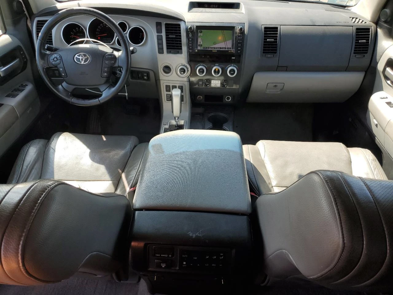 Toyota Sequoia PLATINUM* AWD* JBL* 6+ 1 - изображение 8