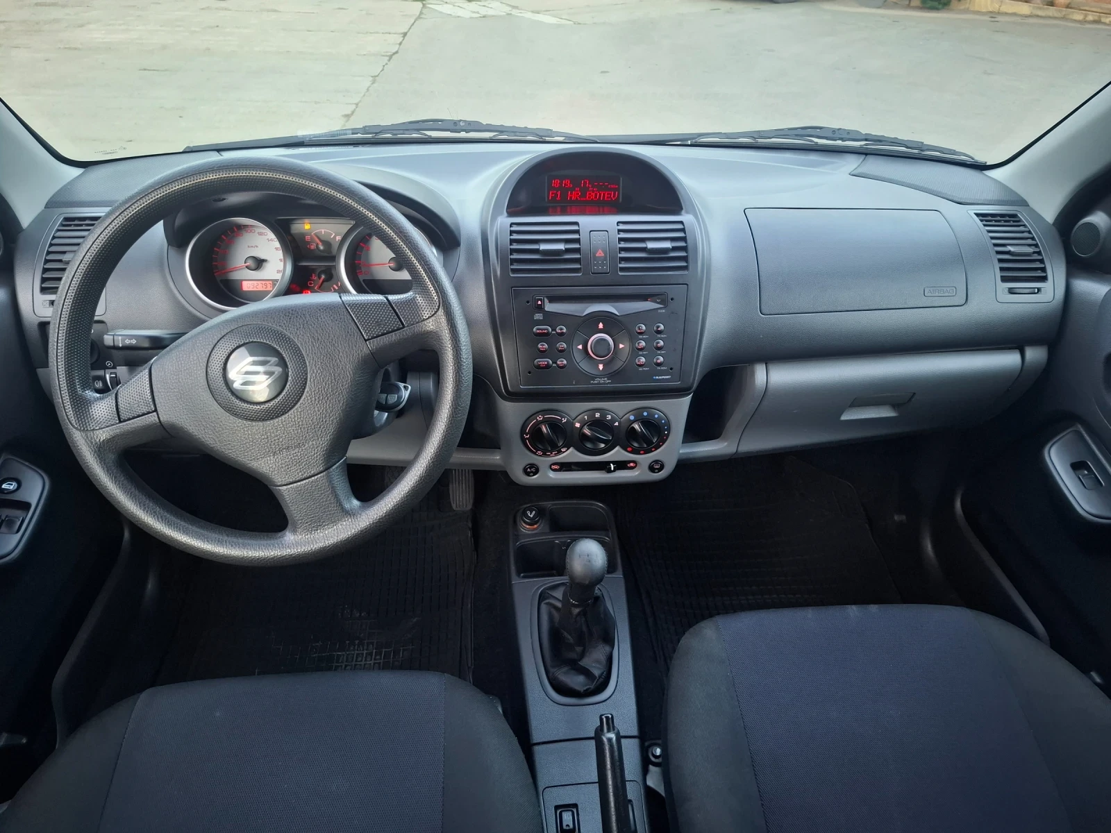 Suzuki Ignis 1.3 4x4 92000km - изображение 4