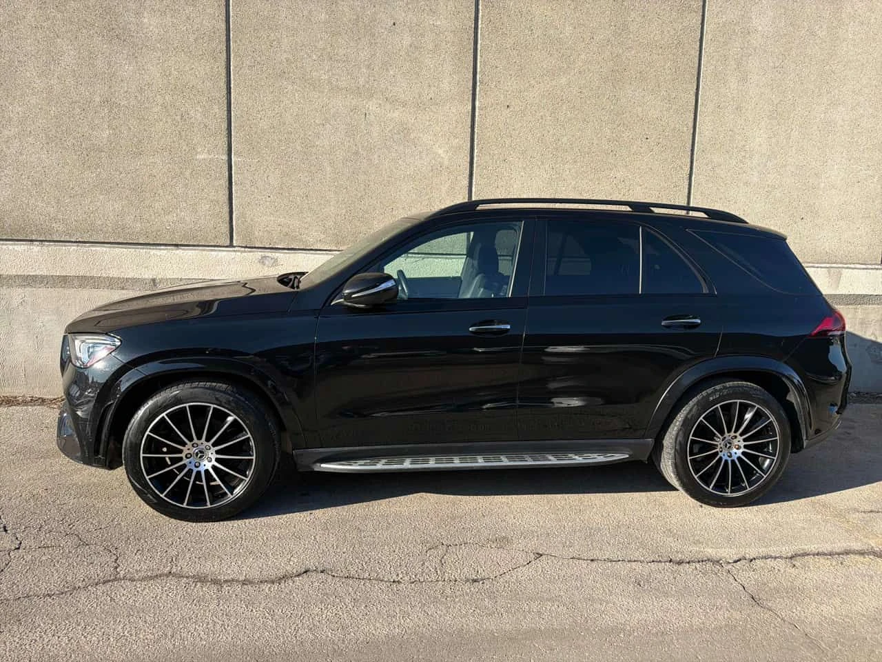 Mercedes-Benz GLE 350 * 4MATIC * BURMESTER * 360 * ДИСТРОНИК * ПАМЕТ, снимка 2 - Автомобили и джипове - 53913762