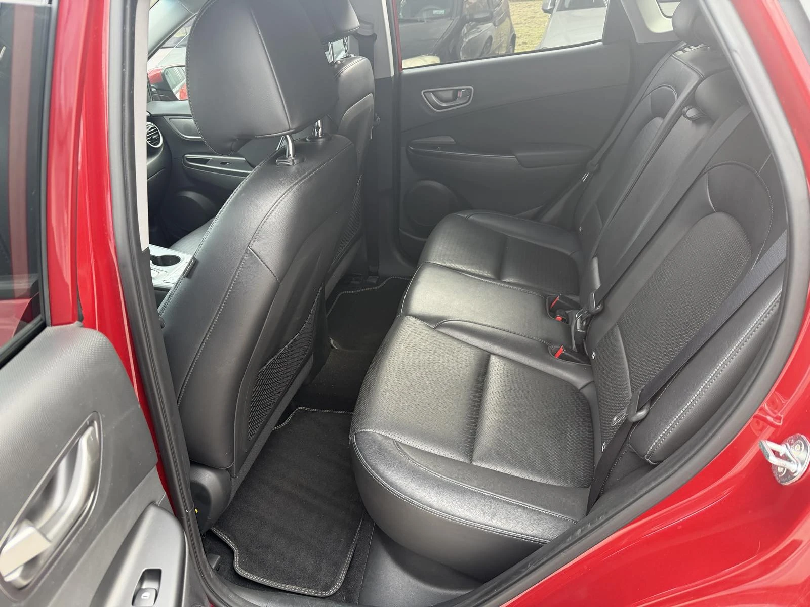 Hyundai Kona, снимка 10 - Автомобили и джипове - 53984863