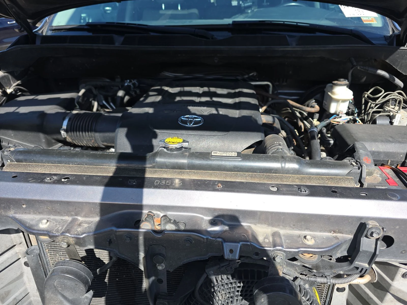 Toyota Sequoia LIMITED* 5.7* V8* ПОДГРЕВ* КАМЕРА* КЕЙЛЕС, снимка 17 - Автомобили и джипове - 54296341