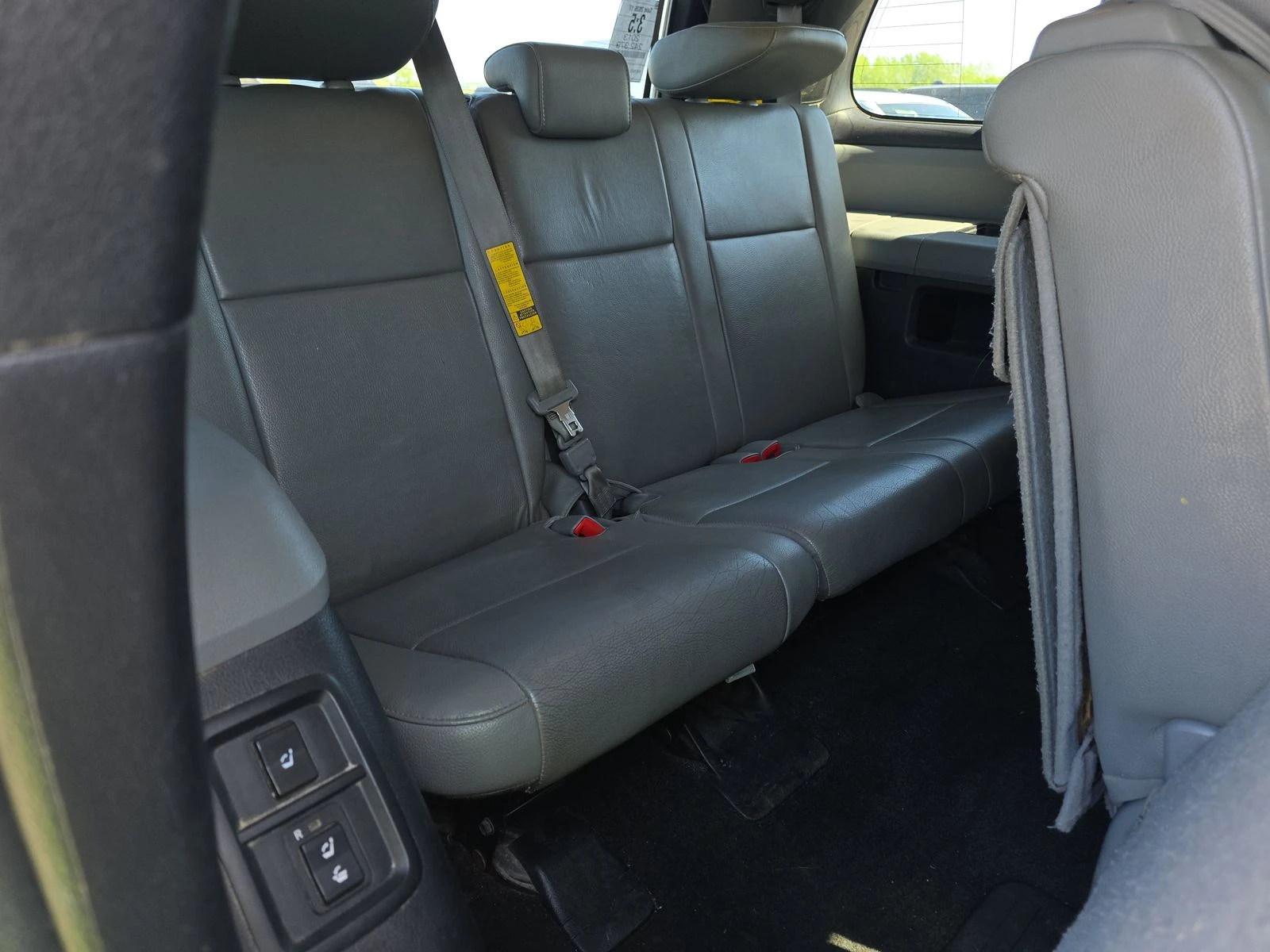 Toyota Sequoia LIMITED* 5.7* V8* ПОДГРЕВ* КАМЕРА* КЕЙЛЕС, снимка 13 - Автомобили и джипове - 54296341