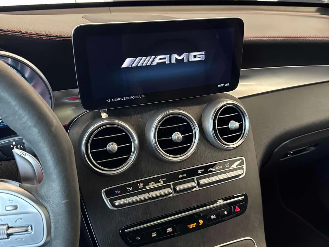 Mercedes-Benz GLC 43 AMG ДИСТРОНИК * ПАНО * ПОДГРЕВИ * KEYLESS * CARFAX, снимка 9 - Автомобили и джипове - 54702567