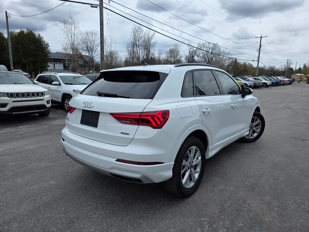 Audi Q3 45 TFSI QUATTRO KOMFORT* ПОДГРЕВ* ПАНО* КАМ, снимка 6 - Автомобили и джипове - 55486007