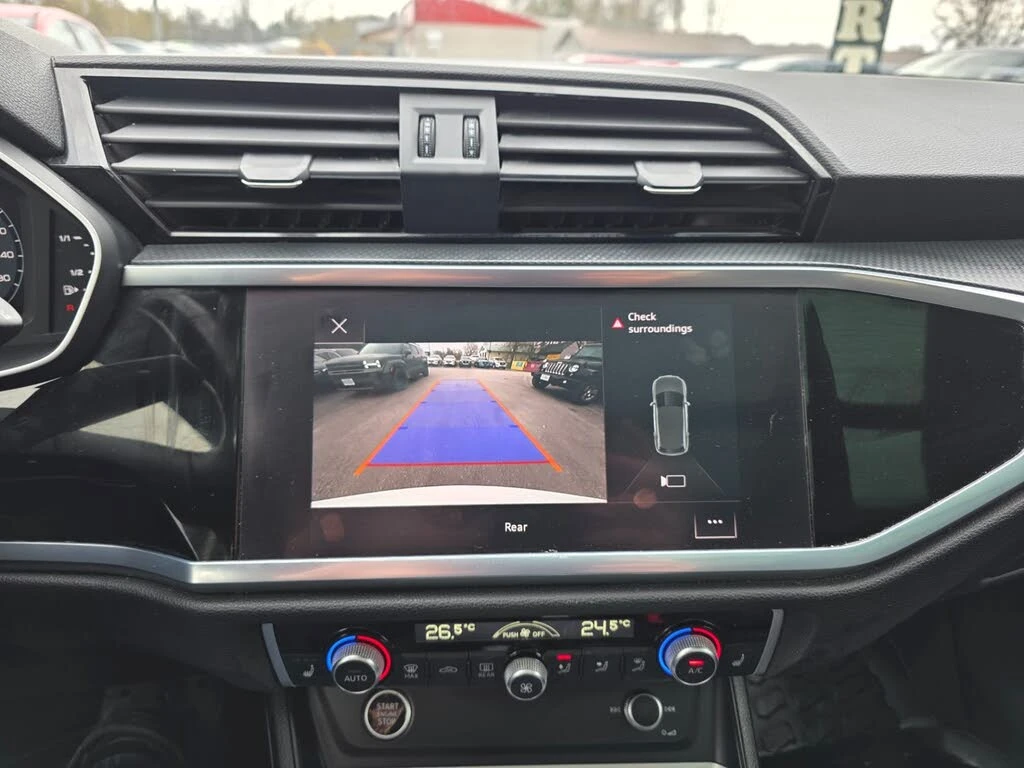 Audi Q3 45 TFSI QUATTRO KOMFORT* ПОДГРЕВ* ПАНО* КАМ, снимка 16 - Автомобили и джипове - 55486007