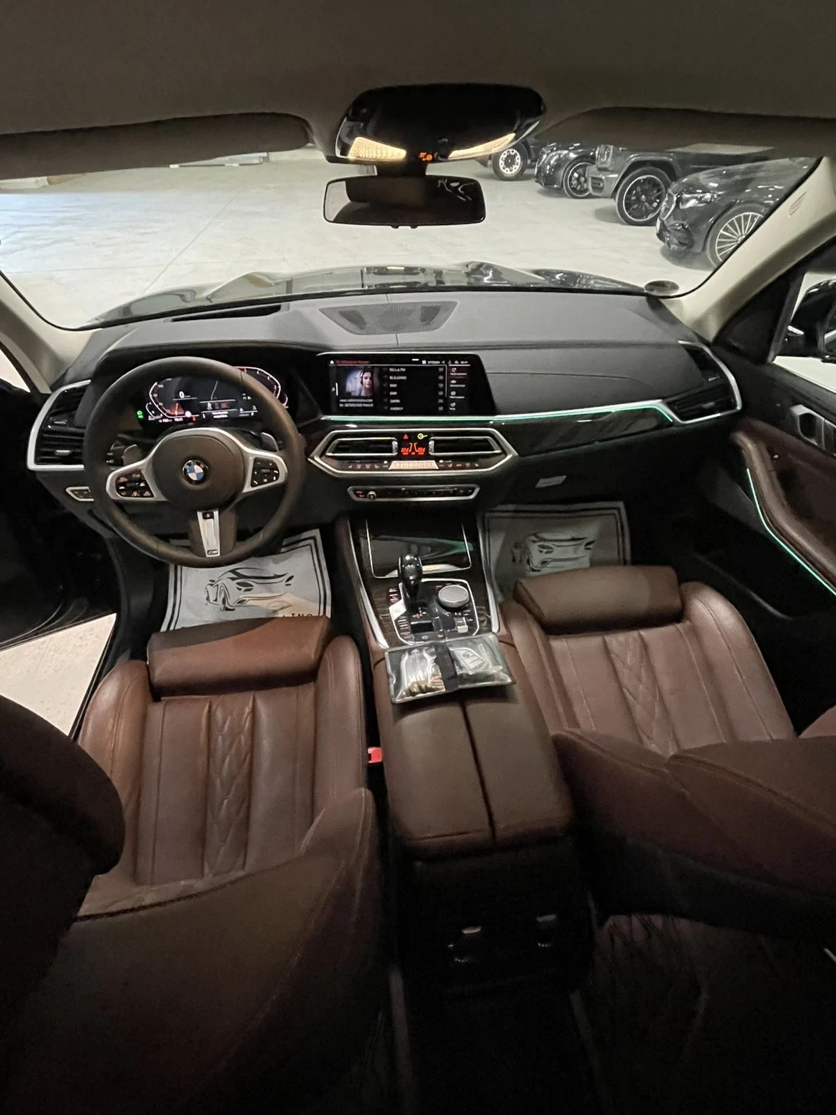 BMW X5 3.0D/individual/Laser/head-up/kamera/въздух/вакум/, снимка 8 - Автомобили и джипове - 56004741