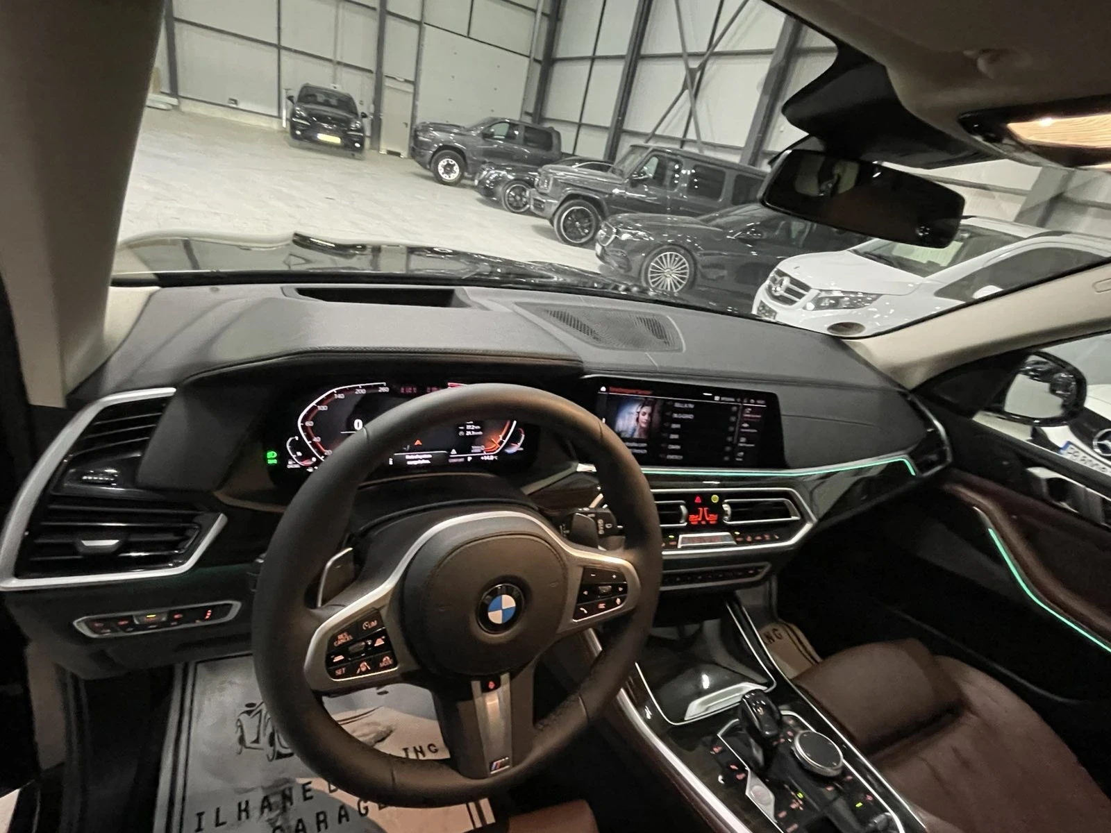 BMW X5 3.0D/individual/Laser/head-up/kamera/въздух/вакум/, снимка 14 - Автомобили и джипове - 56004741