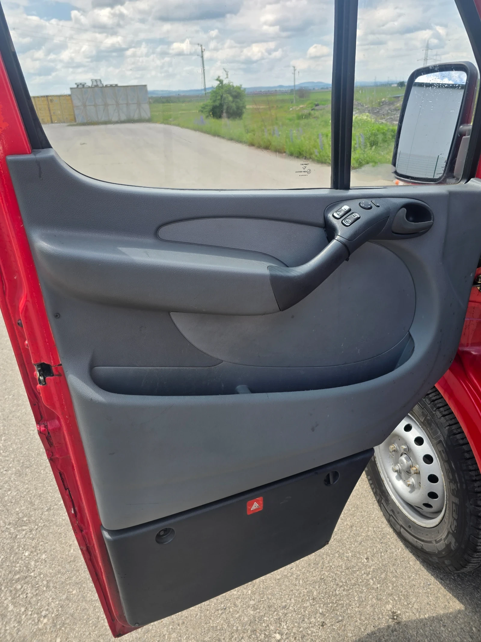 Mercedes-Benz Sprinter 313, снимка 9 - Бусове и автобуси - 54635011