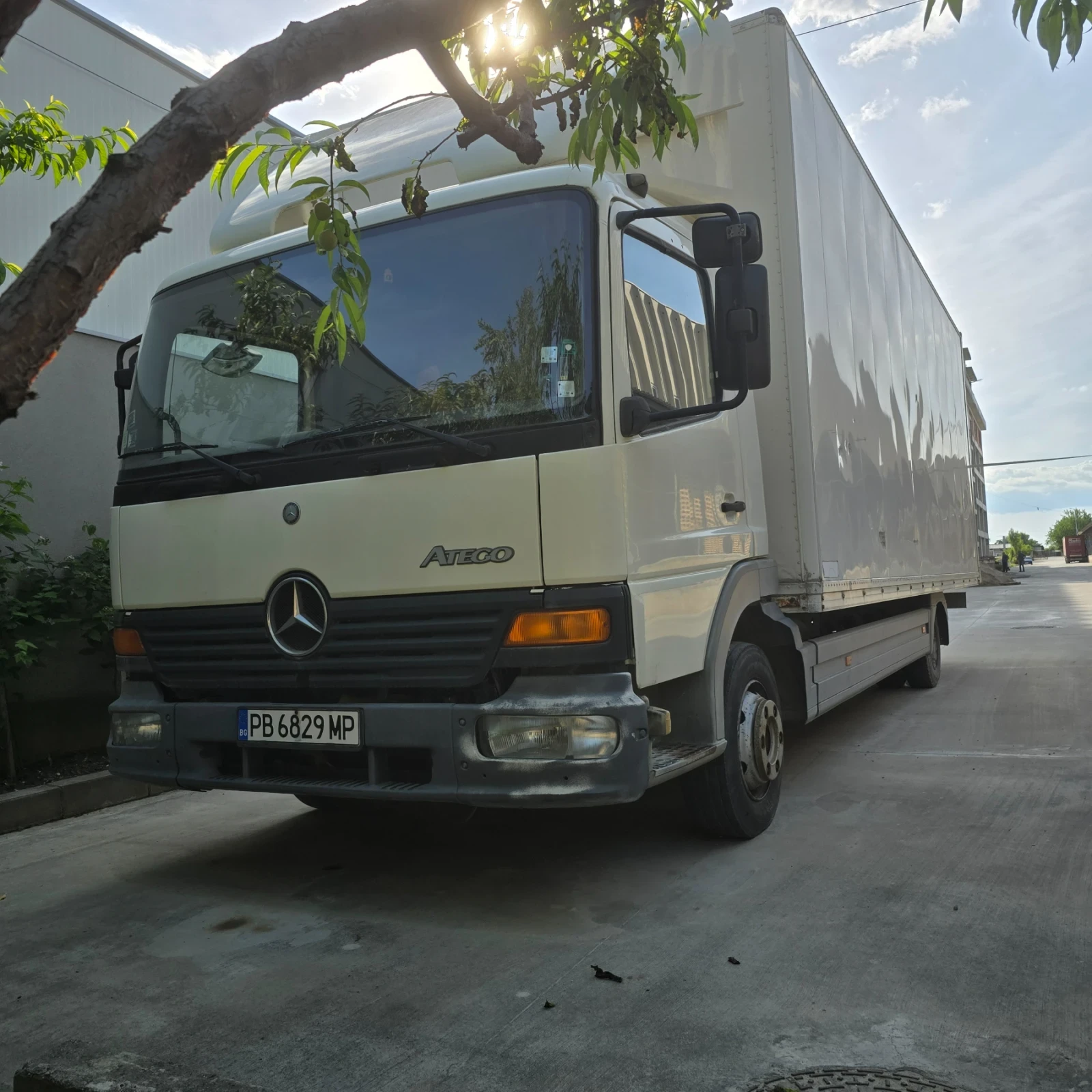 Mercedes-Benz Atego 814