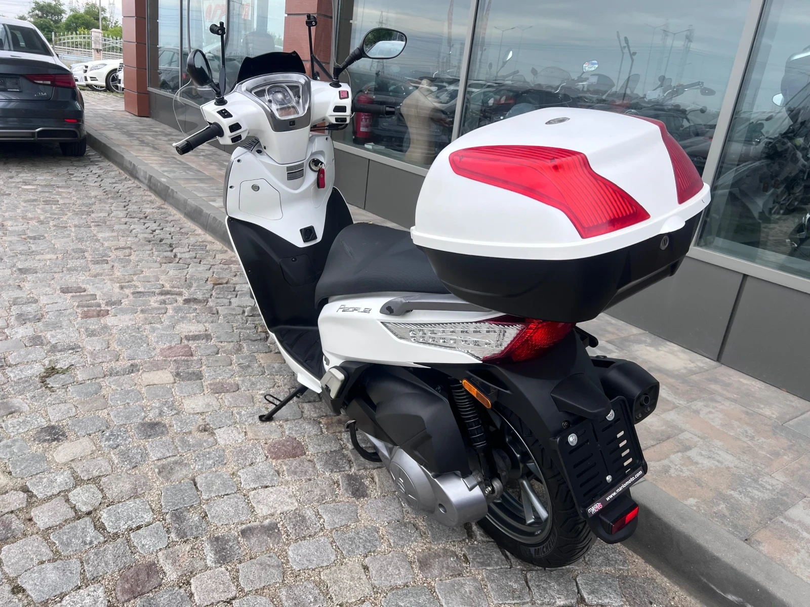 Kymco People 300 GT - изображение 6
