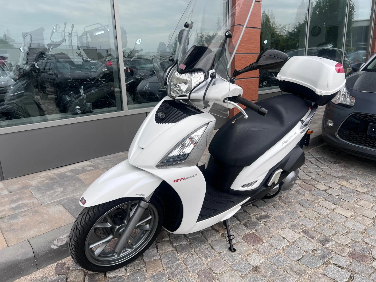 Kymco People 300 GT - изображение 5