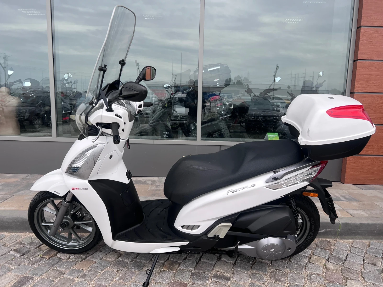 Kymco People 300 GT - изображение 4