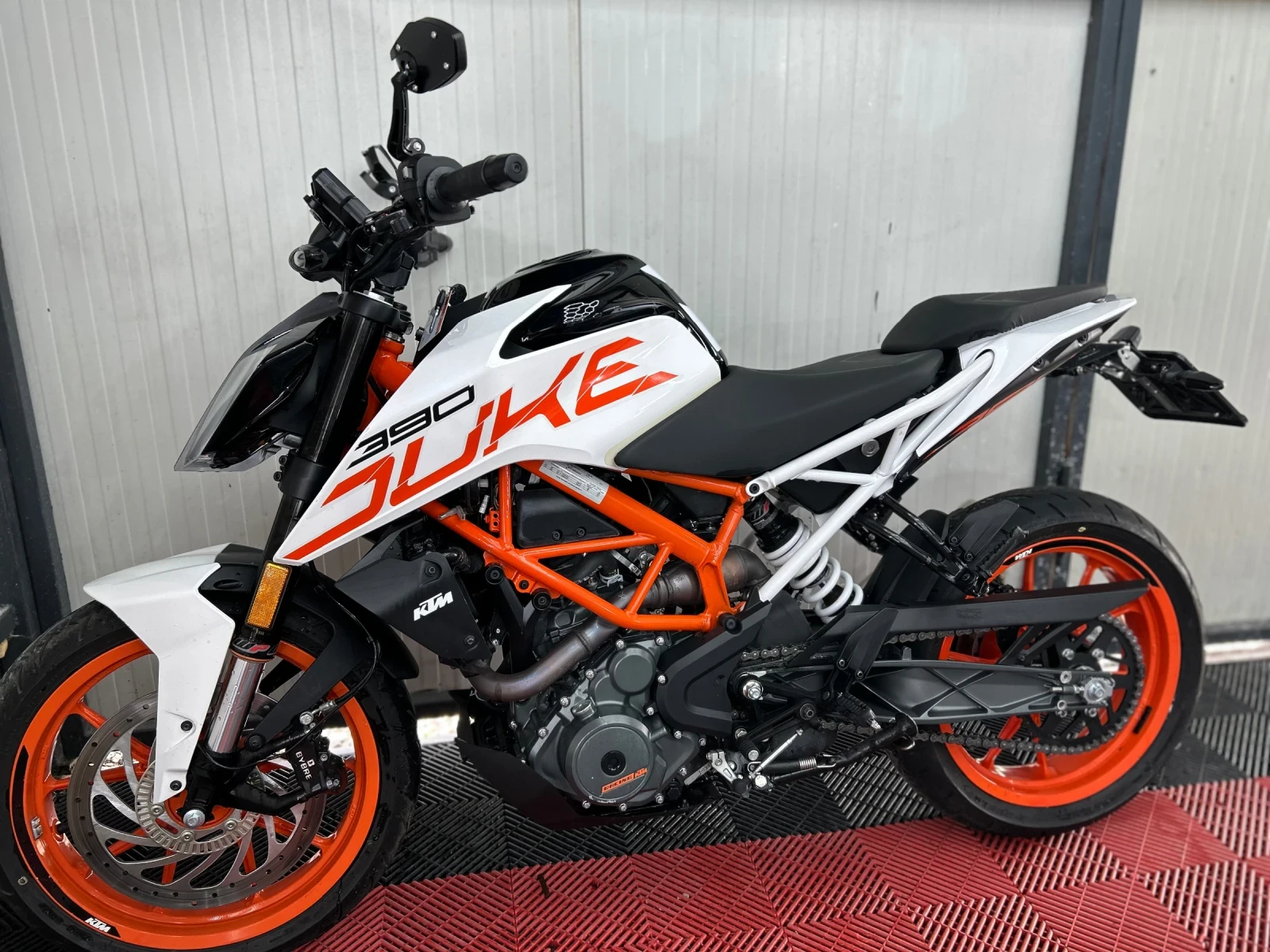 Ktm Duke 390 - изображение 2