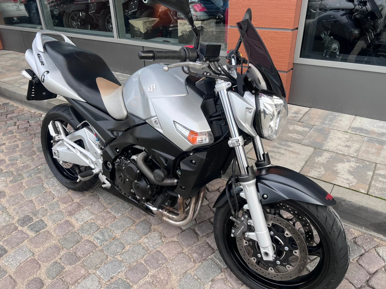 Suzuki Gsr 600 - изображение 2