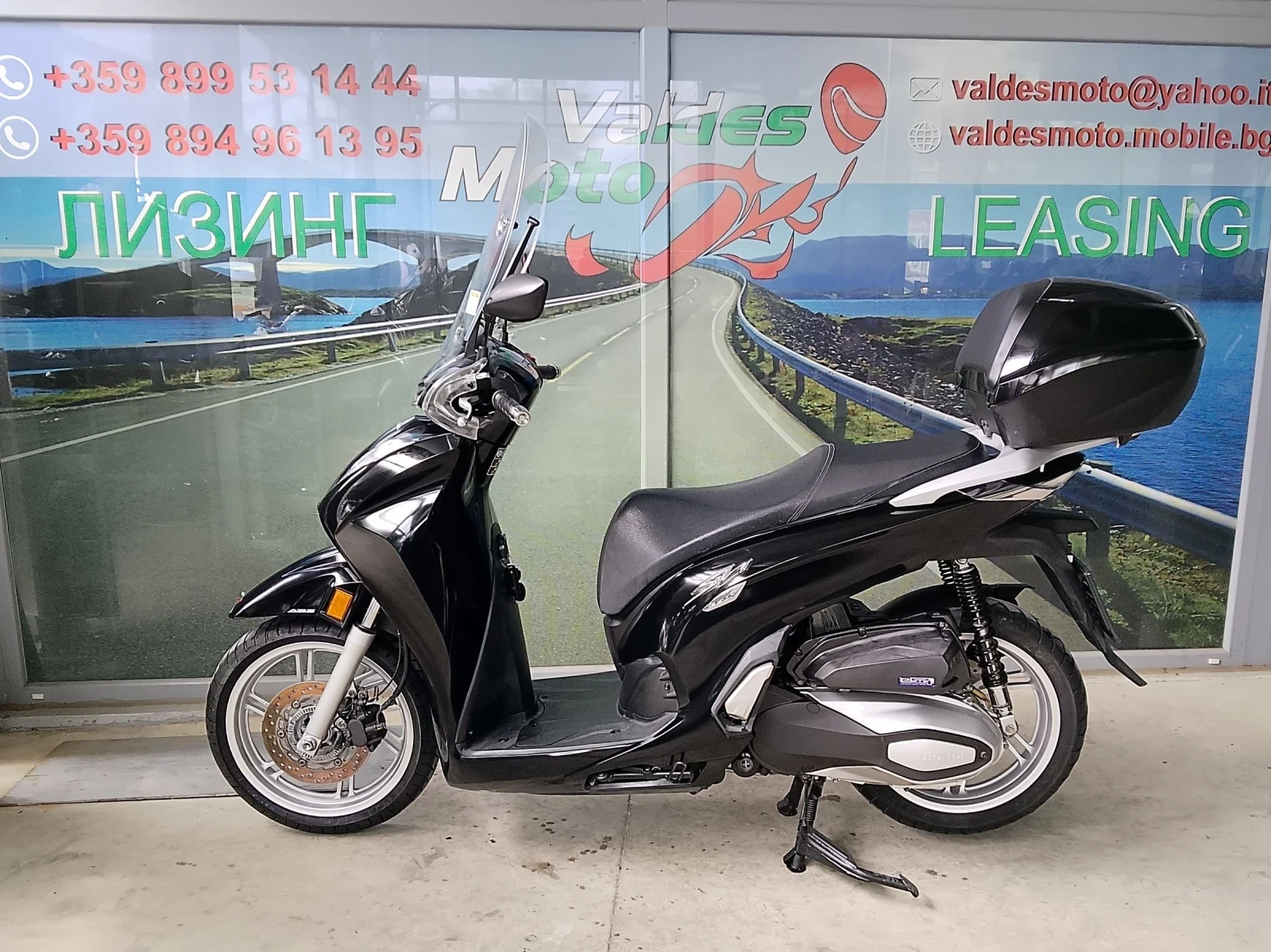 Honda Sh 350 ABS TC LED, снимка 4 - Мотоциклети и мототехника - 54604451