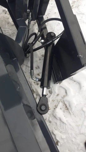 Трактор John Deere Гребло за сняг , снимка 10