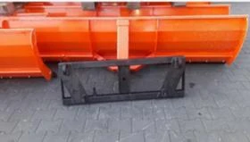 Трактор John Deere Гребло за сняг , снимка 3