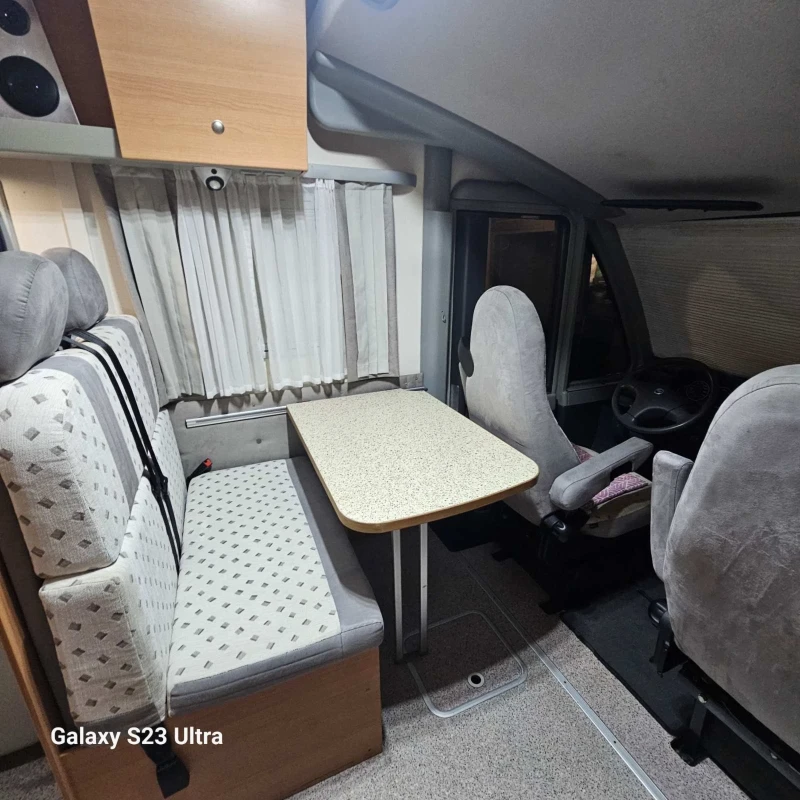 Кемпер Knaus, снимка 8 - Каравани и кемпери - 51884293