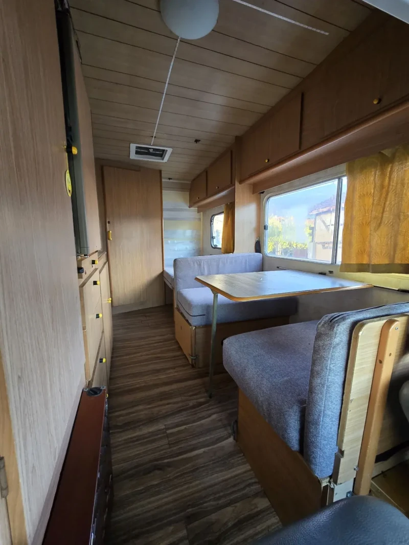 Кемпер Ford Transit , снимка 7 - Каравани и кемпери - 52849055