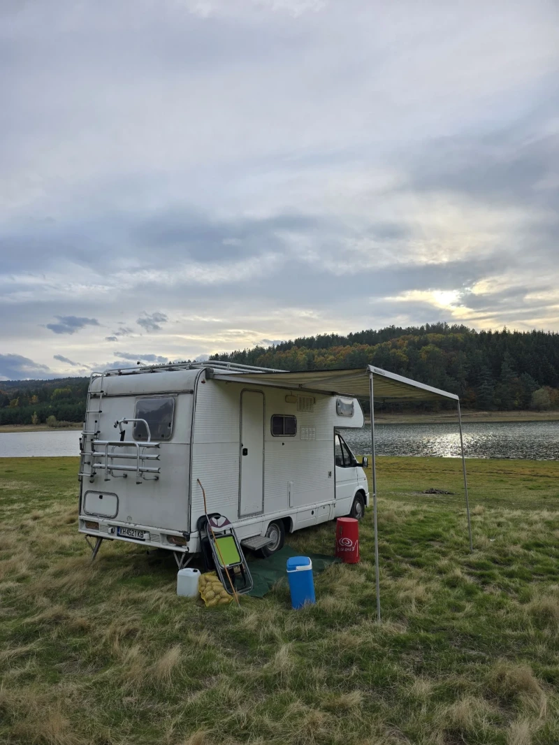 Кемпер Ford Transit , снимка 3 - Каравани и кемпери - 52849055