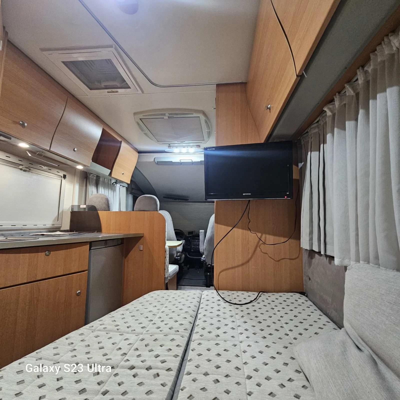  Knaus | Mobile.bg   14