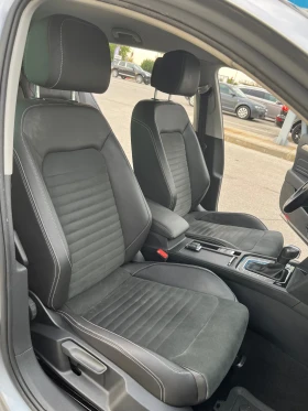 VW Passat 2.0 TDI Digital LED Keyless Distronic Lane Assist, снимка 9