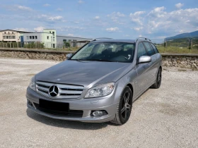 Mercedes-Benz 220, снимка 1