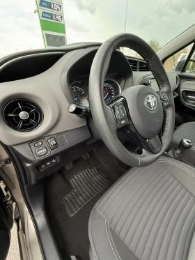 Обява за продажба на Toyota Yaris 1.0 VVT-i  60000 км ~21 900 лв. - изображение 8