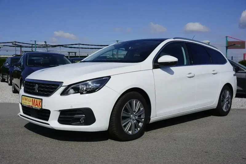 Peugeot 308 1.5/ALLURE/FACELIFT/Auto/Дистроник/Масаж/Подгрев, снимка 3 - Автомобили и джипове - 47123287