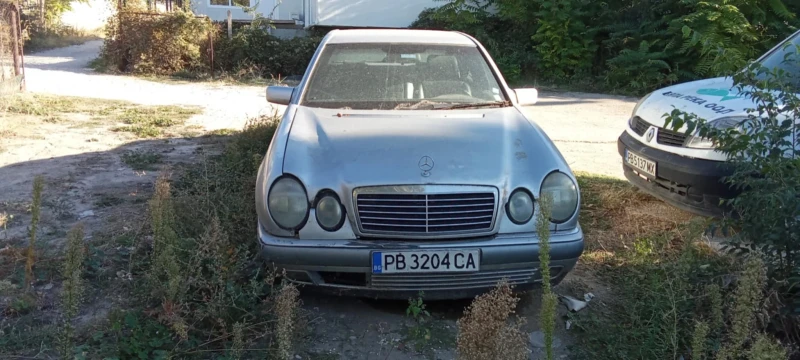 Mercedes-Benz E 300 E300, снимка 1 - Автомобили и джипове - 47622010