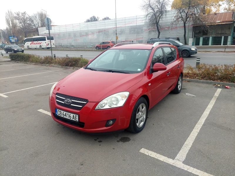 Kia Ceed, снимка 1 - Автомобили и джипове - 48306684