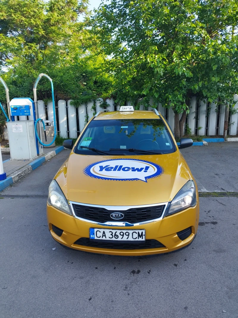 Kia Ceed, снимка 1 - Автомобили и джипове - 47995963