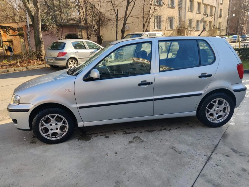 VW Polo, снимка 2 - Автомобили и джипове - 48446271