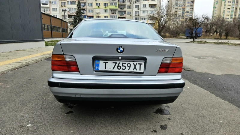 BMW 318 318i , снимка 4 - Автомобили и джипове - 48825842