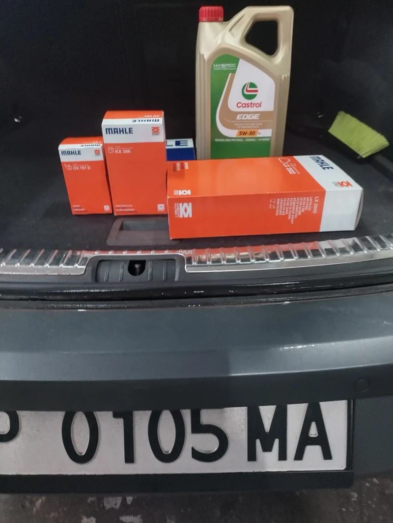 Seat Leon 1.6 TDI LED-MATRIX EU6B, снимка 17 - Автомобили и джипове - 52073385