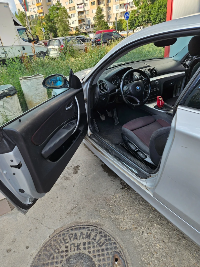 BMW 120 FACELIFT/M-TECSHNIK ОКАЧВАНЕ/XENON, снимка 9 - Автомобили и джипове - 51637609