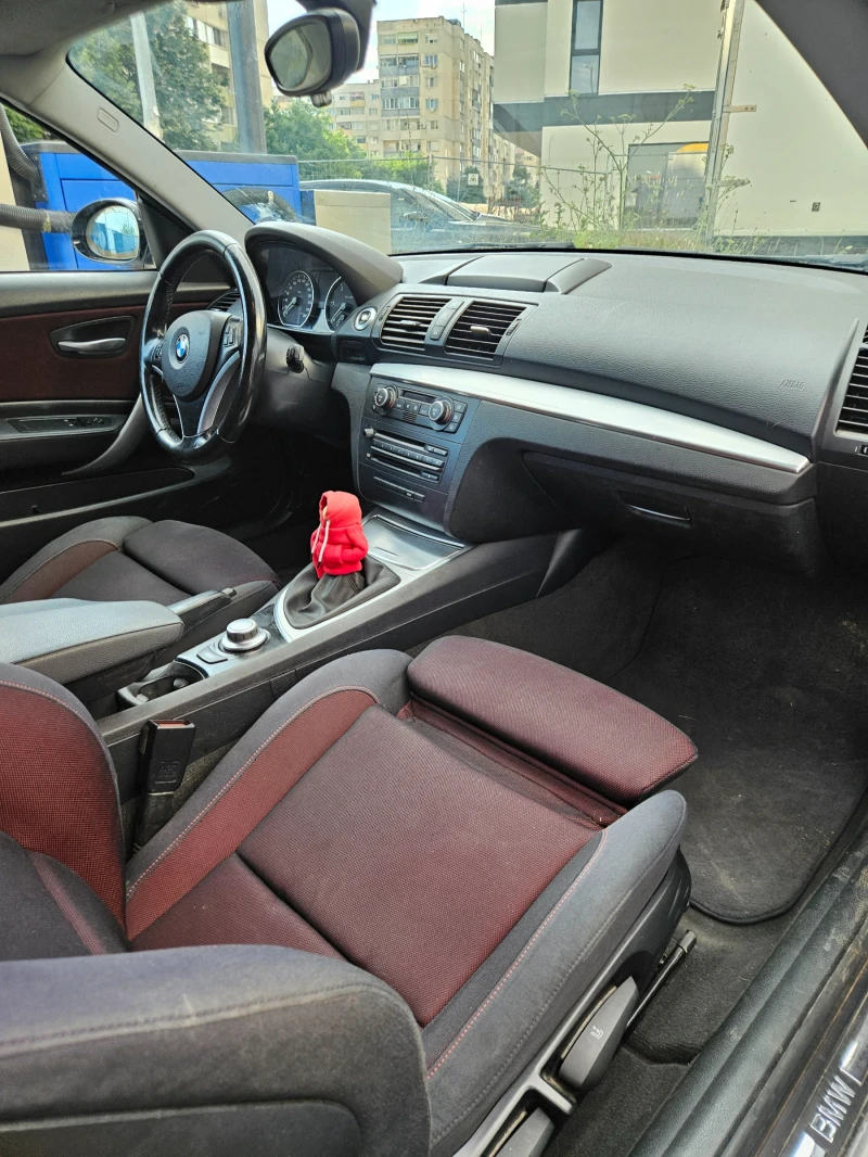 BMW 120 FACELIFT/M-TECSHNIK ОКАЧВАНЕ/XENON, снимка 12 - Автомобили и джипове - 51637609