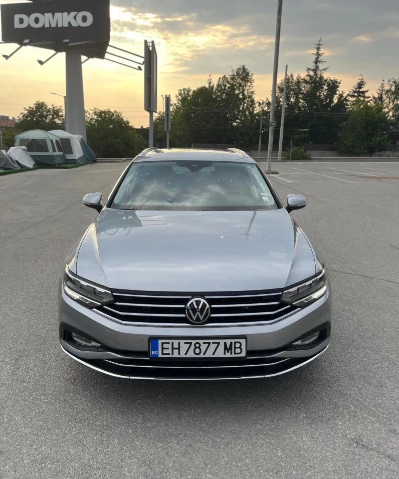 VW Passat 2.0 TDI Digital LED Keyless Distronic Lane Assist, снимка 3 - Автомобили и джипове - 52267769