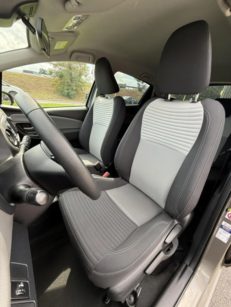Toyota Yaris 1.0 VVT-i  60000 км, снимка 8 - Автомобили и джипове - 51459442