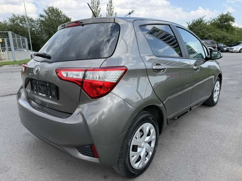 Toyota Yaris 1.0 VVT-i  60000 км, снимка 4 - Автомобили и джипове - 51459442