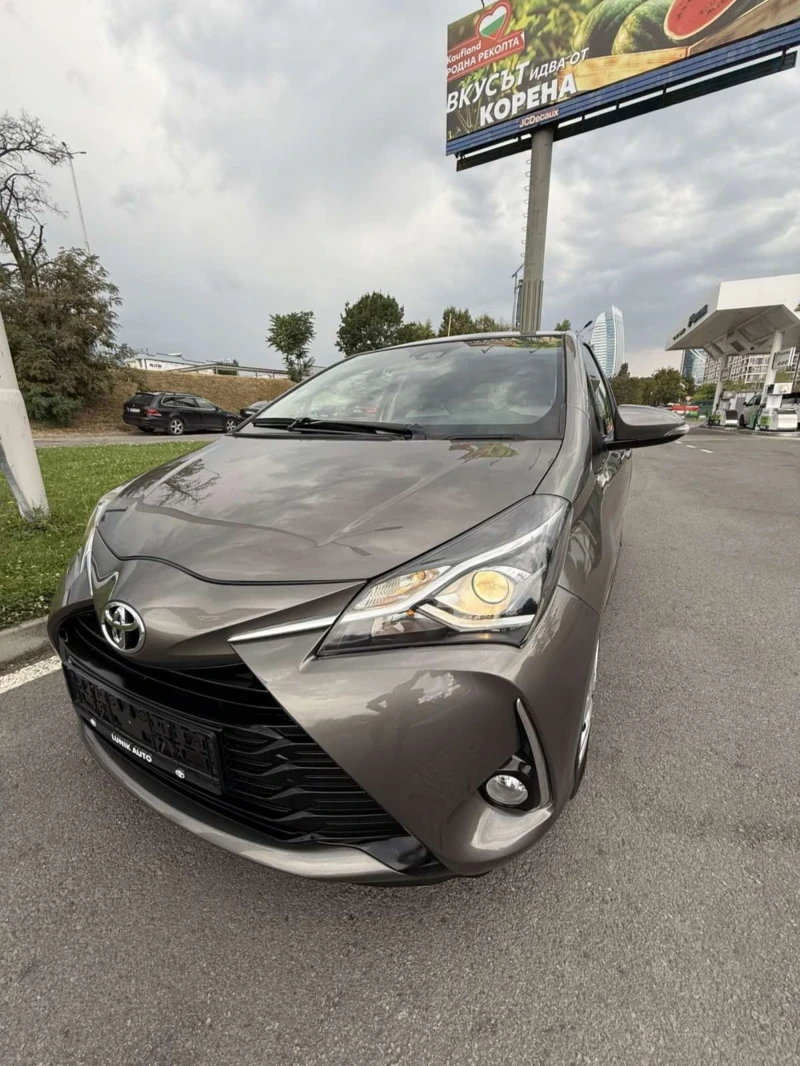 Toyota Yaris 1.0 VVT-i  60000 км, снимка 6 - Автомобили и джипове - 51459442