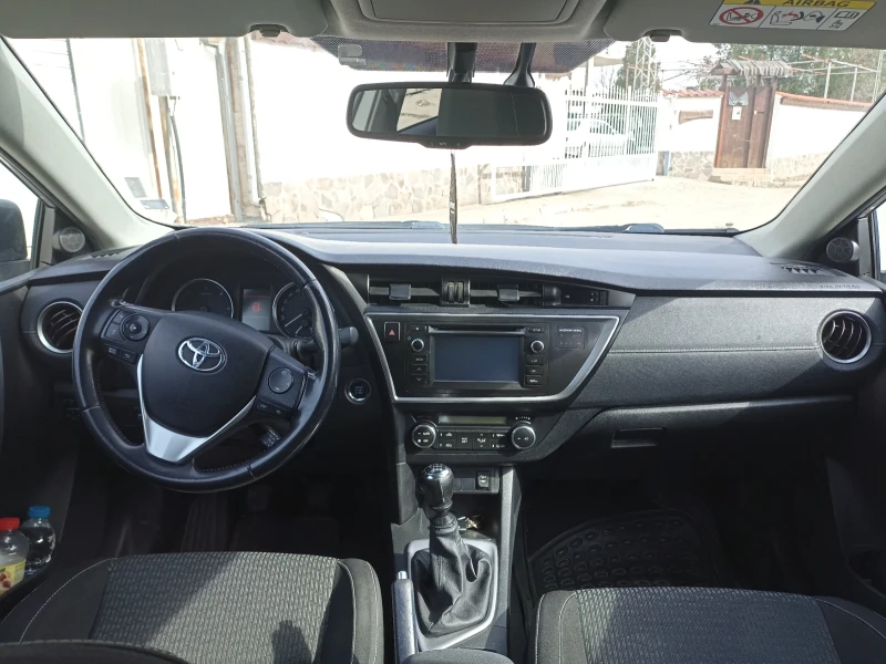 Toyota Auris 2.0d 124 , снимка 8 - Автомобили и джипове - 52457938