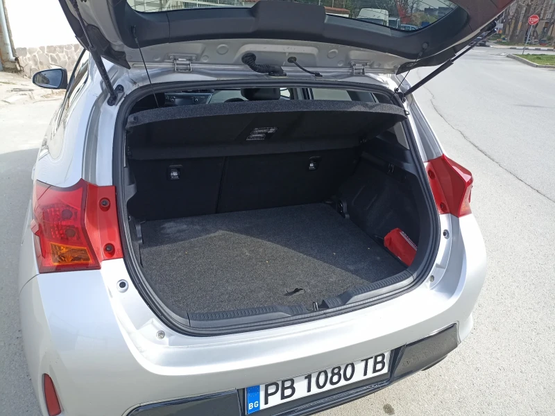 Toyota Auris 2.0d 124 , снимка 7 - Автомобили и джипове - 52457938