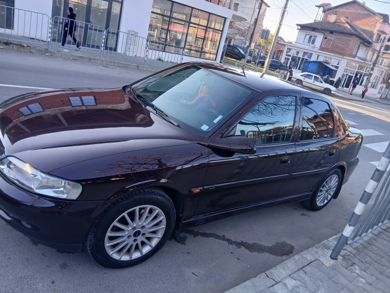 Opel Vectra, снимка 2 - Автомобили и джипове - 52710728