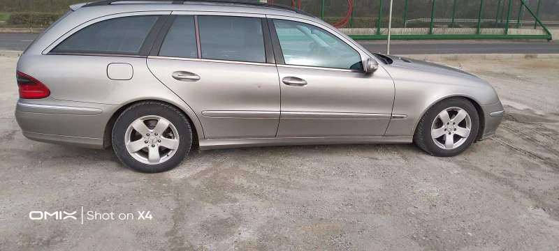 Mercedes-Benz E 270 Авангард, снимка 11 - Автомобили и джипове - 52798352