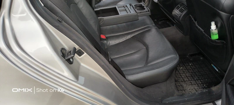 Mercedes-Benz E 270 Авангард, снимка 10 - Автомобили и джипове - 52798352