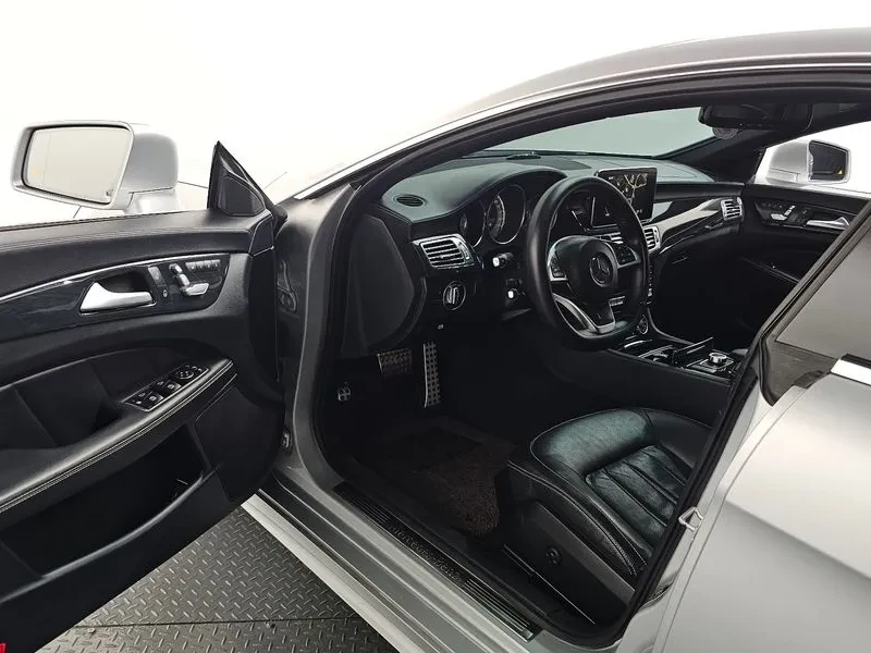 Mercedes-Benz CLS 400 W218 Cls400, снимка 10 - Автомобили и джипове - 55276267