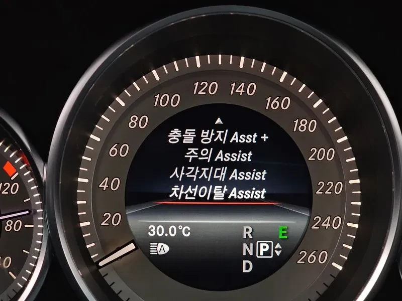 Mercedes-Benz CLS 400 W218 Cls400, снимка 8 - Автомобили и джипове - 55276267