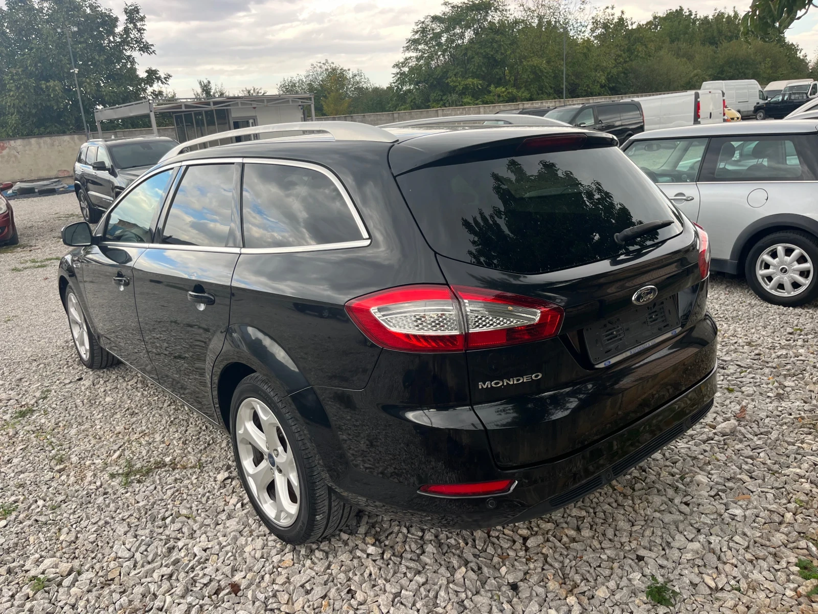 Ford Mondeo 2.0TDCI GHIA - изображение 7